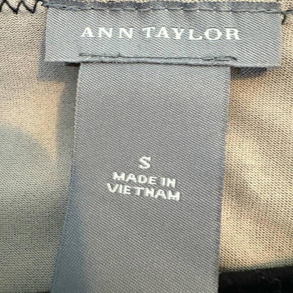 🖤 Black Beaded Lace Blouse – Elegant, Feminine, Glam 🖤 - Picture 7 of 8